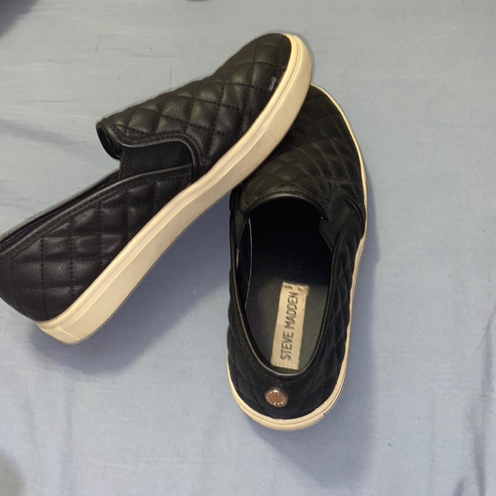 Women’s Sneakers